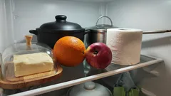 Proč někteří lidé dávají toaletní papír do lednice? Absurdní trik, který funguje