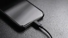 Jak nabíjet telefon, aby baterie vydržela roky: stačí dodržet jedno základní pravidlo