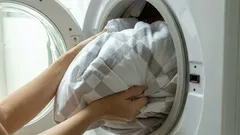 Jak vyprat peřinu nebo deku, která se nevejde do pračky